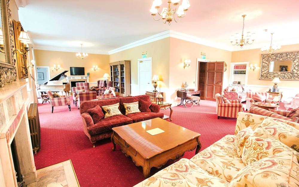 Carberry Tower Mansion House And Estate Hotel Масълбърг Екстериор снимка